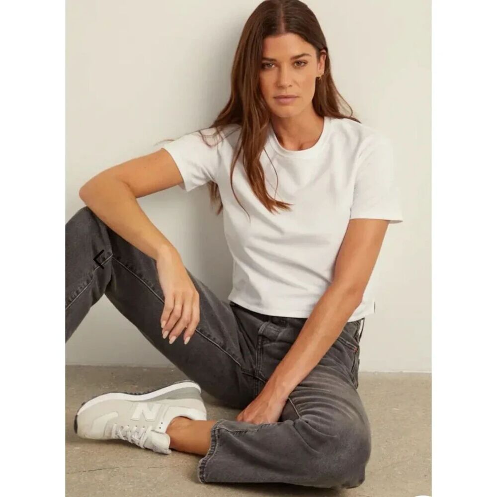 BYLT Premium Essential Cropped Crew SS T-Shirt Women’s M White Michelob Ultra